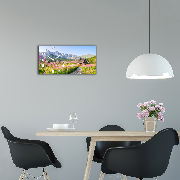 Horloge horizontale en verre Chalets dans les montagnes