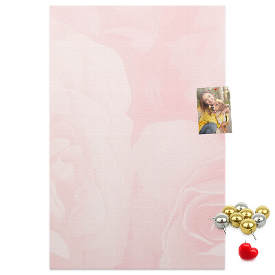 Tableau de liège Délicates roses roses en arrière-plan.