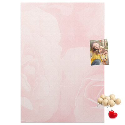 Tableau de liège Délicates roses roses en arrière-plan.