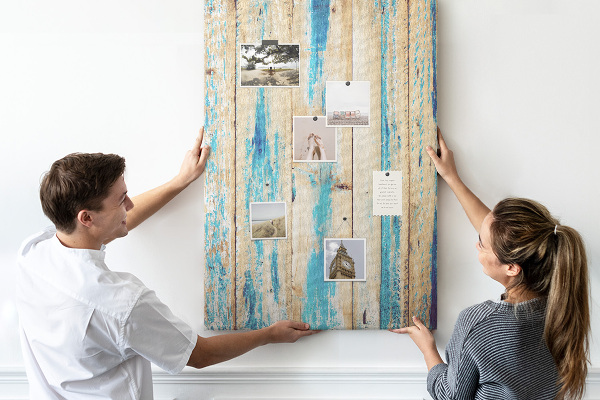 Tableau en liège déco Vieux panneau de bois avec des accents bleus