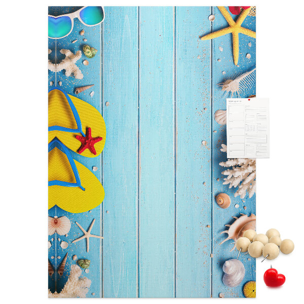 Tableau en liège fantaisie Accessoires de plage d'été sur fond bleu