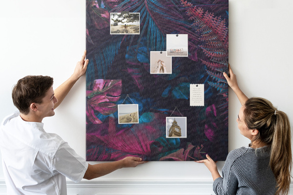 Tableau en liège déco Une forêt mystérieuse aux couleurs intenses
