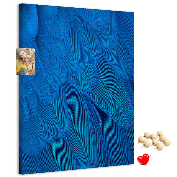 Tableau en liège fantaisie Plumes bleues dans la douce lumière