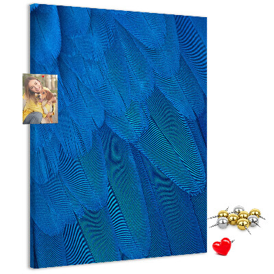 Tableau en liège fantaisie Plumes bleues dans la douce lumière