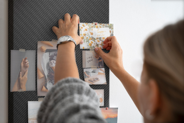 Tableau en liège déco Texture noire avec un subtil motif anthracite