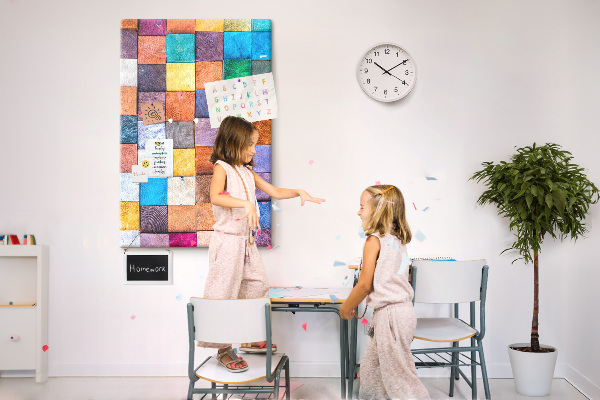 Tableau de liège Carrés de bois colorés en mosaïque