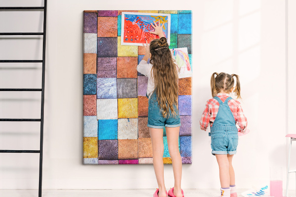 Tableau de liège Carrés de bois colorés en mosaïque