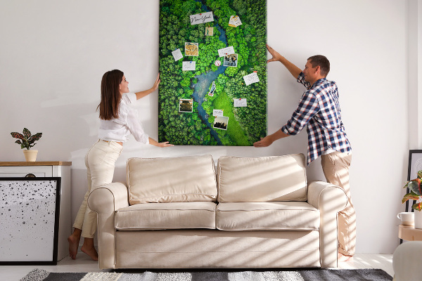 Tableau en liège déco Un paysage verdoyant traversé par une rivière sinueuse