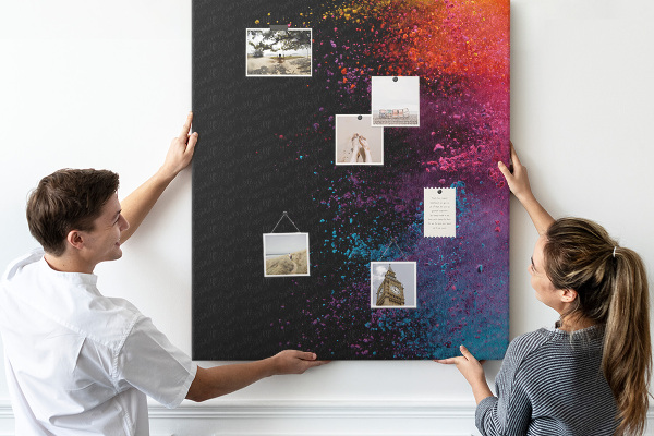 Tableau de liège Explosions colorées sur fond noir