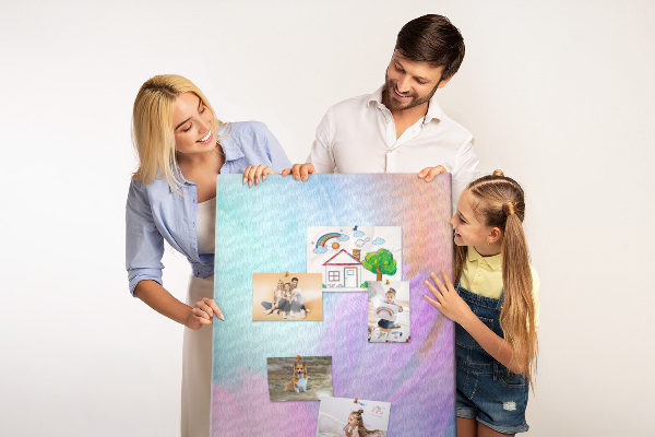 Tableau en liège fantaisie Plumes délicates aux couleurs pastel