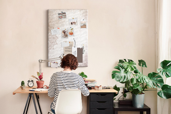 Tableau en liège fantaisie Un délicat motif de mandala sur un fond clair