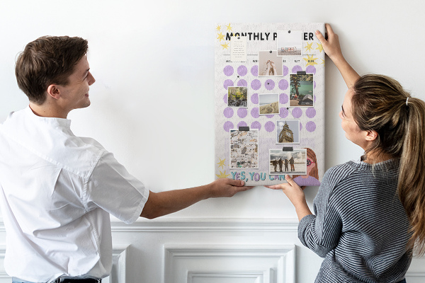 Tableau de liège Agenda mensuel à points de couleur