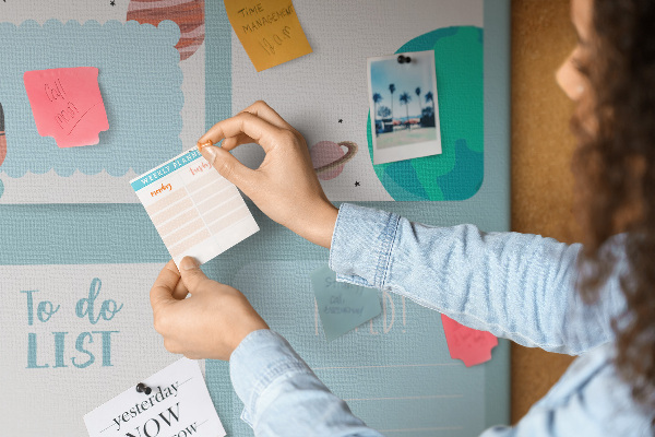 Tableau en liège déco Agenda cosmique à motif planétaire