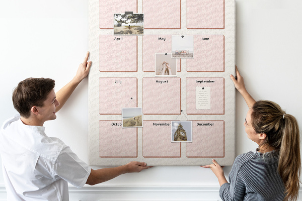 Tableau en liège déco Calendrier d'anniversaires avec espace pour les notes