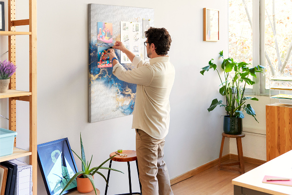 Tableau en liège fantaisie Motif abstrait dans des tons de bleu