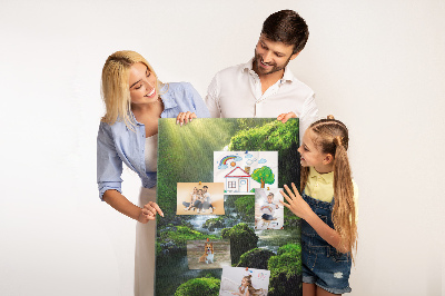 Tableau en liège déco Vallée verdoyante avec une cascade et un ruisseau