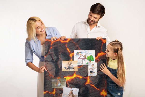 Tableau en liège fantaisie Terre craquelée aux veines brûlantes