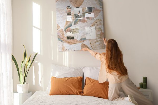 Tableau de liège Feuilles délicates aux teintes pastel