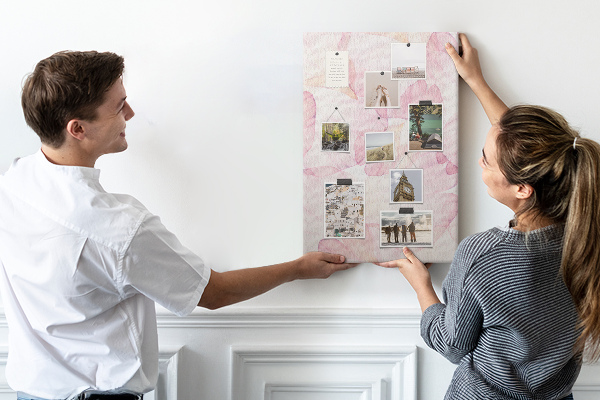 Tableau de liège Pétales délicats aux teintes pastel