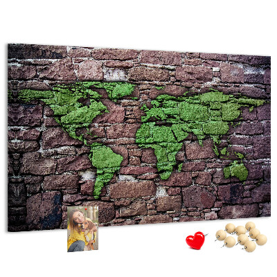 Tableau en liège Carte du monde verte sur un mur de pierre