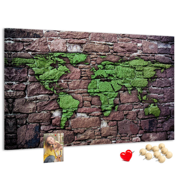 Tableau en liège Carte du monde verte sur un mur de pierre