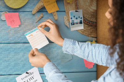 Tableau en liège L'été à la plage avec des accessoires colorés