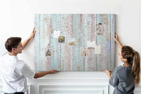 Tableau affichage liège Vieilles planches dans des tons de bleu.