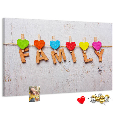 Tableau en liège Cœurs familiaux sur fond de bois