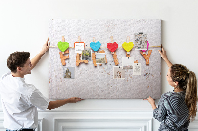 Tableau en liège Cœurs familiaux sur fond de bois