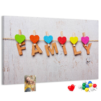 Tableau en liège Cœurs familiaux sur fond de bois