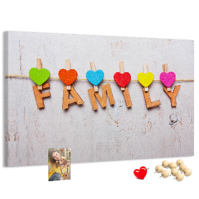 Tableau en liège Cœurs familiaux sur fond de bois