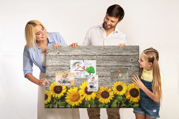 Tableau affichage liège Tournesols sur fond de planches de bois