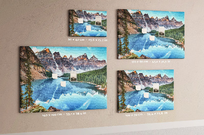Tableau affichage liège Le paysage montagneux se reflète dans le lac