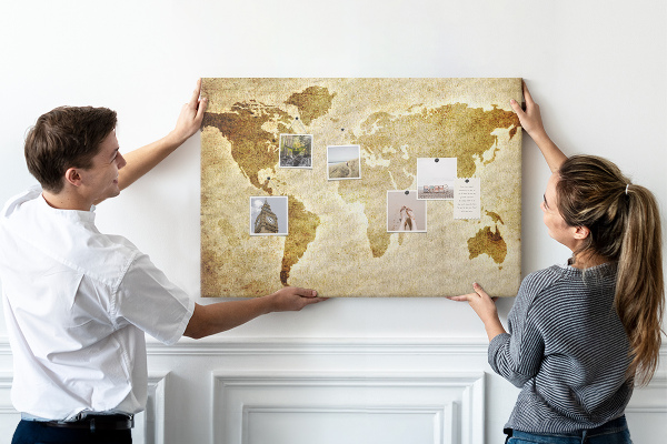 Tableau affichage liège Carte du monde antique en sépia.