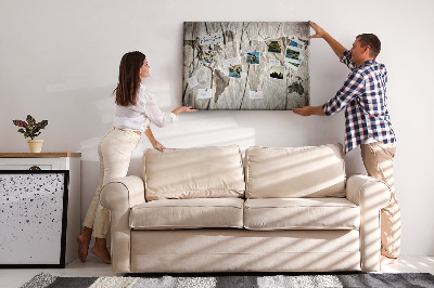 Tableau affichage liège Une carte du monde abîmée sur fond de papier