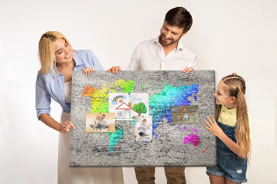 Tableau en liège Carte du monde colorée sur fond gris