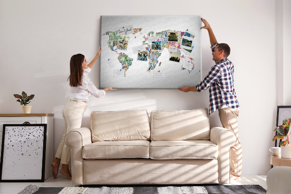Tableau affichage liège Une carte du monde réalisée avec des billets de banque de différents pays