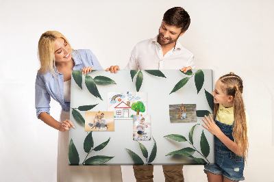Tableau en liège Feuilles disposées dans un arrangement délicat et minimaliste