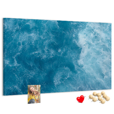 Tableau en liège Le bleu profond des vagues et de l'écume de la mer