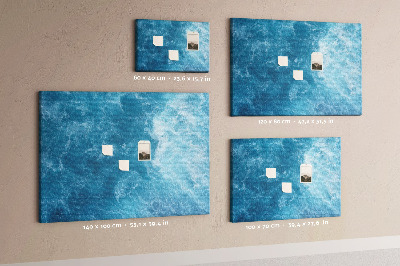 Tableau en liège Le bleu profond des vagues et de l'écume de la mer