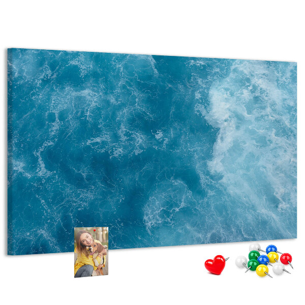 Tableau en liège Le bleu profond des vagues et de l'écume de la mer