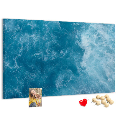 Tableau en liège Le bleu profond des vagues et de l'écume de la mer