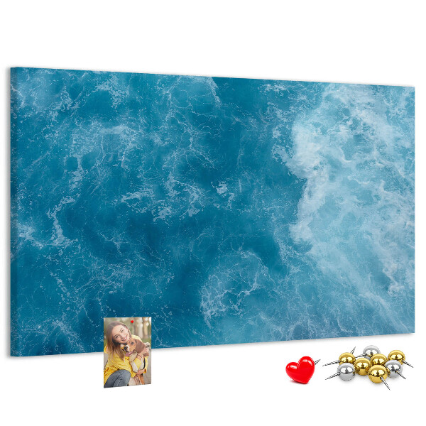 Tableau en liège Le bleu profond des vagues et de l'écume de la mer