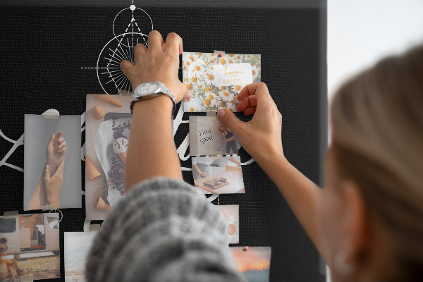 Tableau affichage liège Un voyage vers l'inconnu avec une boussole et les étoiles