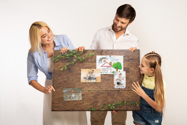 Tableau en liège Bois naturel avec des branches vertes