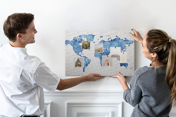 Tableau affichage liège Peinture à l'aquarelle bleue d'une carte du monde