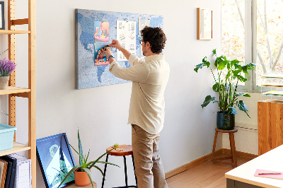 Tableau en liège Carte du monde en nuances de bleu.