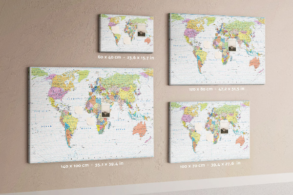 Tableau en liège Carte du monde avec les continents colorés