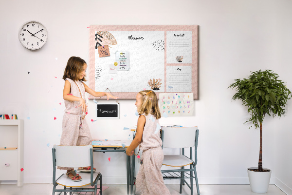 Tableau affichage liège Un agenda élégant orné de motifs floraux