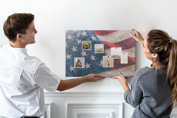 Tableau affichage liège Drapeau américain orné d'étoiles proéminentes.